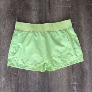 Lorna Jane LJ Black Premium Faux Wrap Lime Green Athletic Shorts Skort Skirt